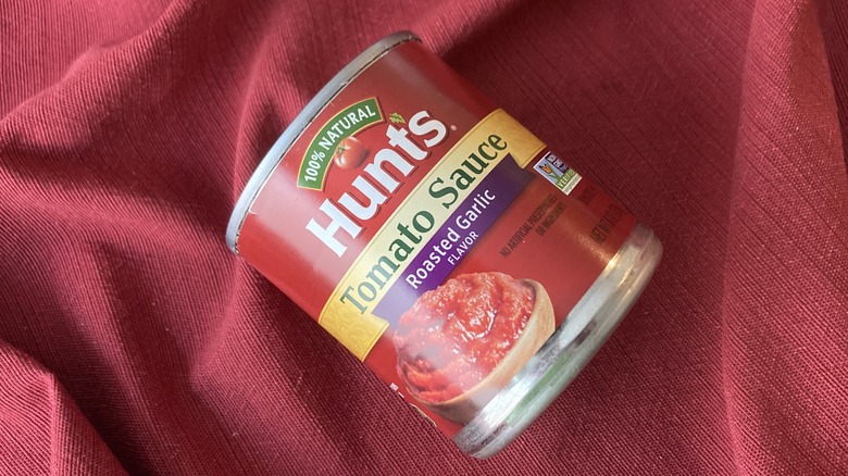 Hunt's Roasted Garlic tomato sauce