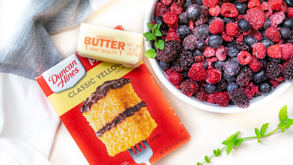 ingredients for 3-ingredient berry cobbler