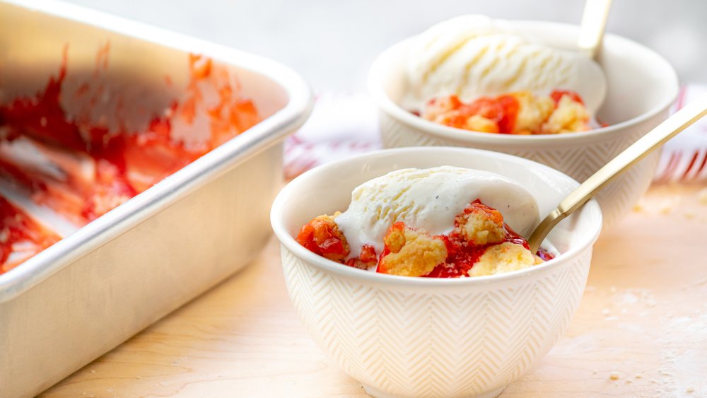 3-ingredient cherry cobbler with ice cream