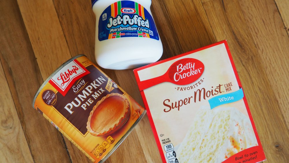 3-ingredient marshmallow pumpkin cake ingredients