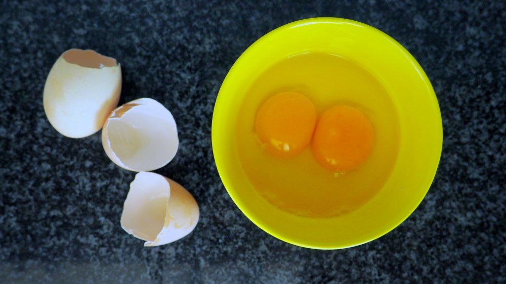 room temperature eggs for 3-ingredient Nutella brownies