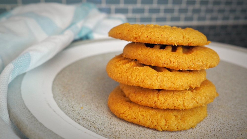 3-ingredient peanut butter cookies flavor