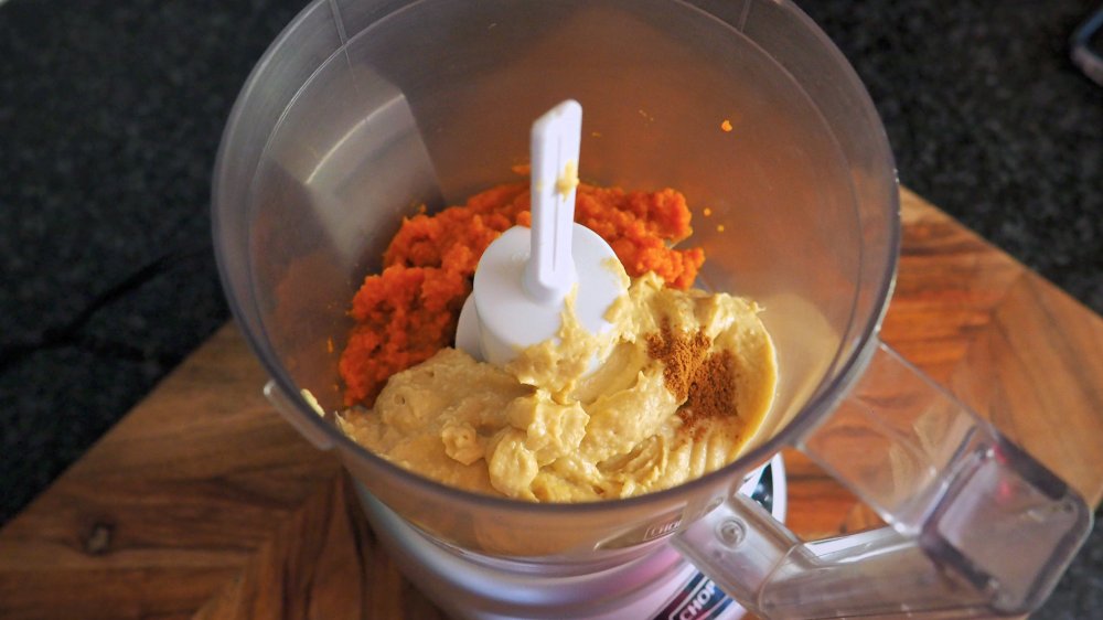 how to make the best 3-ingredient pumpkin hummus