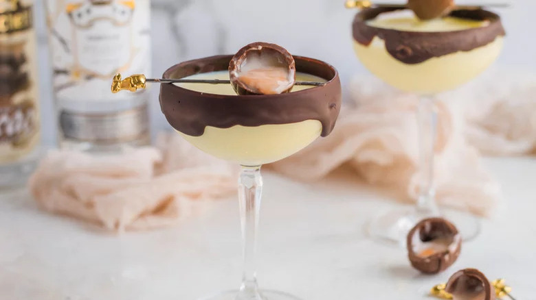 2 Cadbury Creme Egg martinis