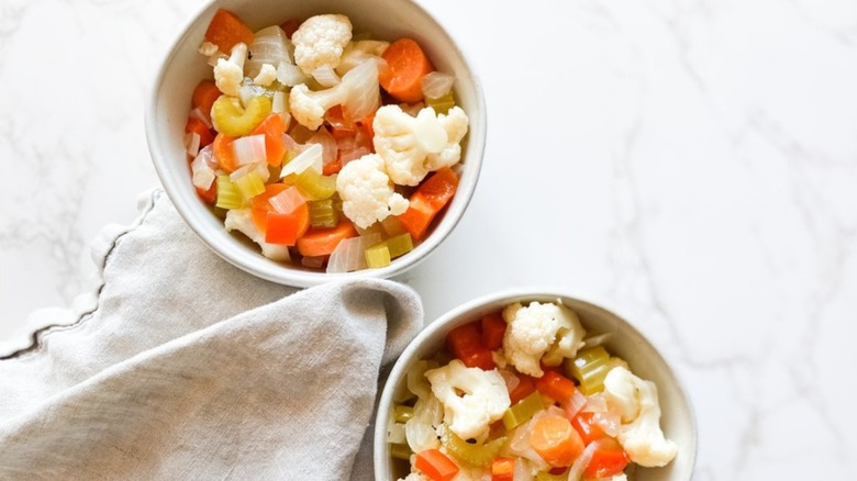 Giardiniera in bowls