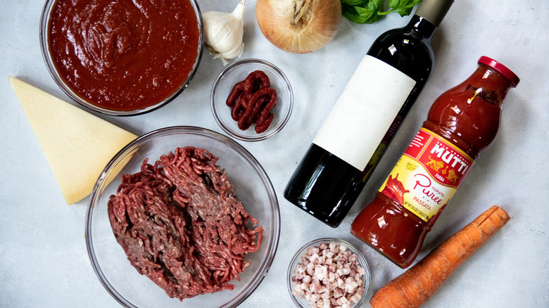 ingredients for 30-Minute Pasta Bolognese Recipe