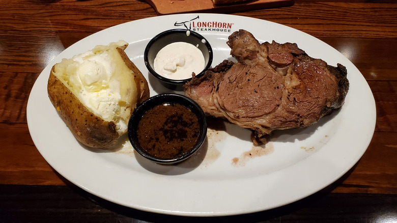 LongHorn Steakhouse steak on plate