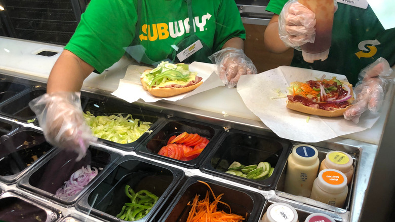 Subway sandwich toppings