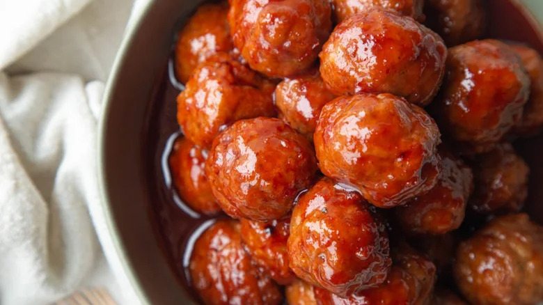 Meatballs in a sticky sauce