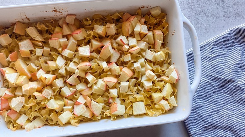 egg noodles with apple chunks