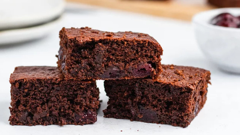 Chocolate cake squares with cherries