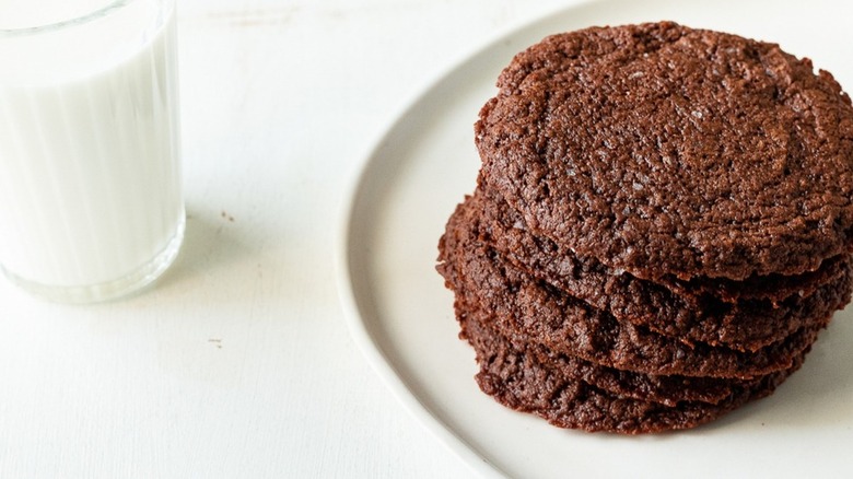 Stack of flat chocolate cookies