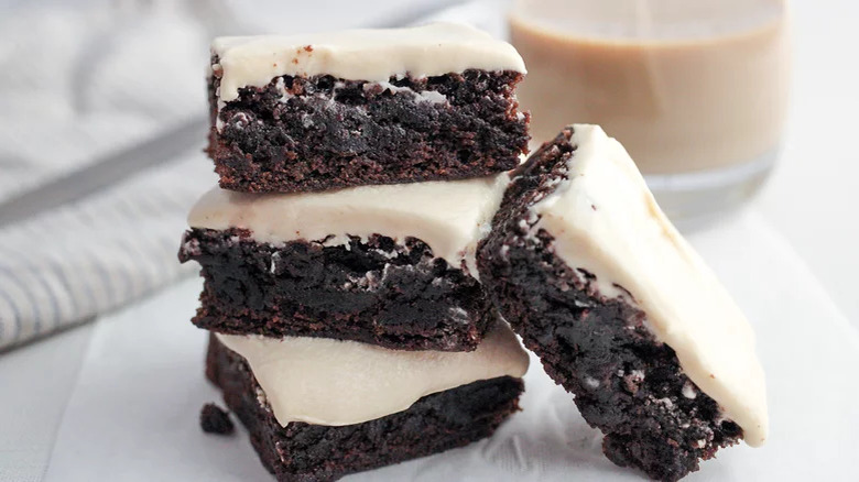 Chocolate brownies with white frosting