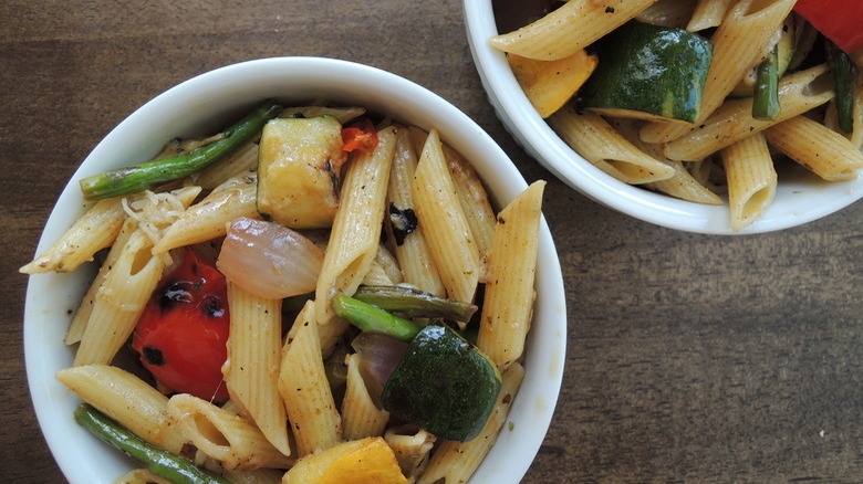 pasta with oil and vegetables