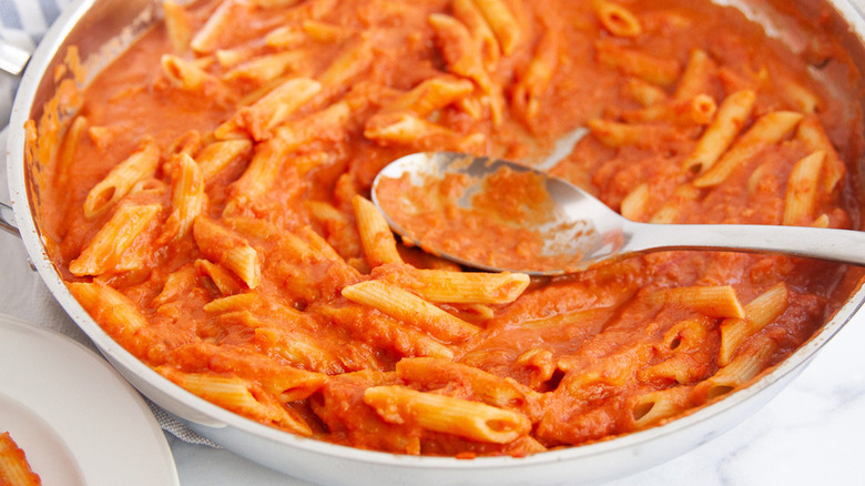 penne in tomato sauce