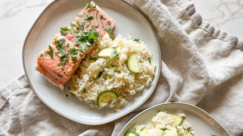 Salmon with rice and zucchini