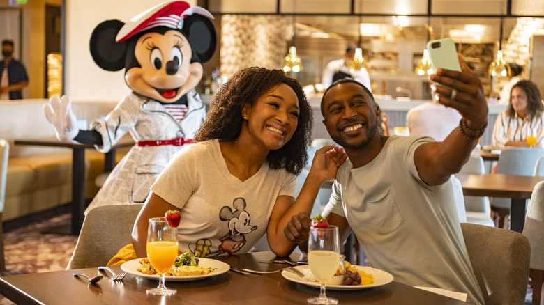 Minnie Mouse at Disney brunch