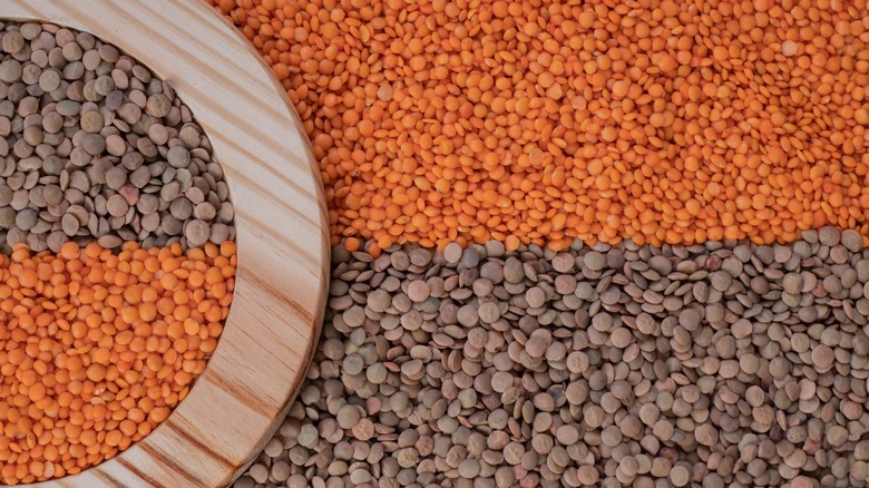 Red and brown lentil piles