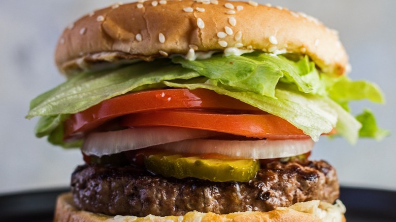 burger with lettuce and tomato