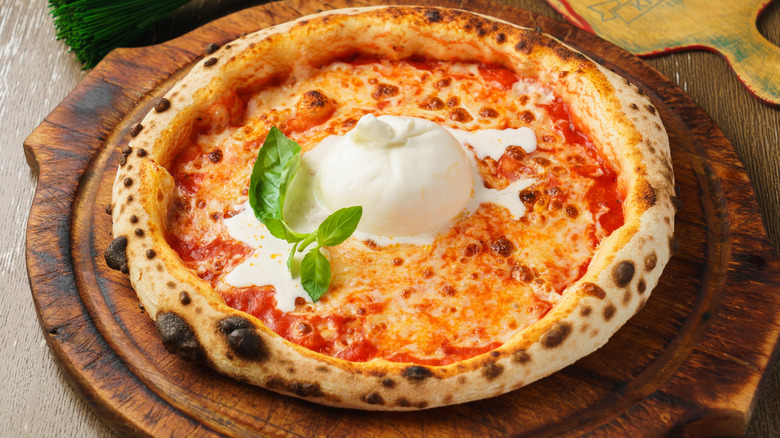 burrata pizza