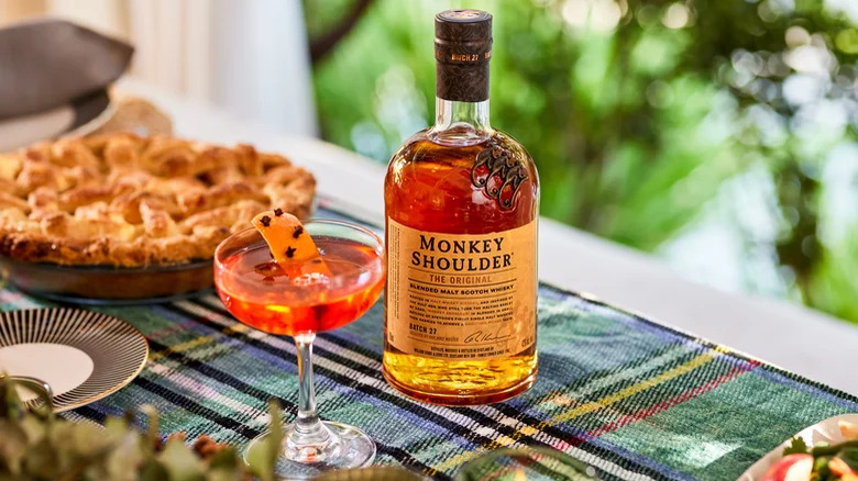 Monkey Shoulder bottle with cocktail