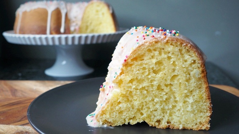 vanilla cake on a plate