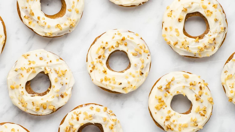 Carrot cake donuts