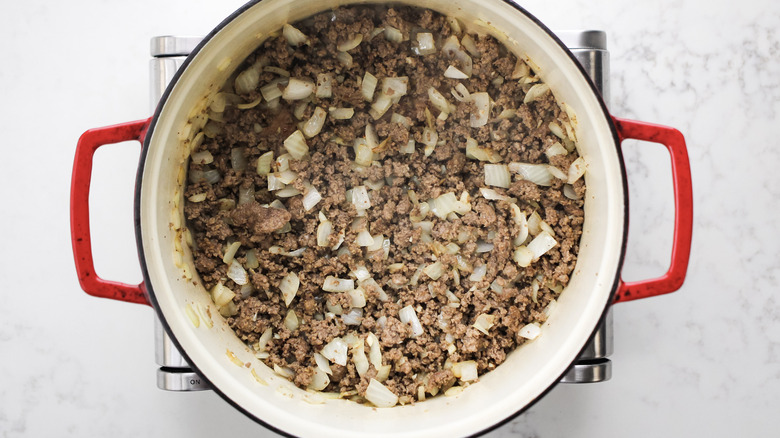 ground beef onions in pot