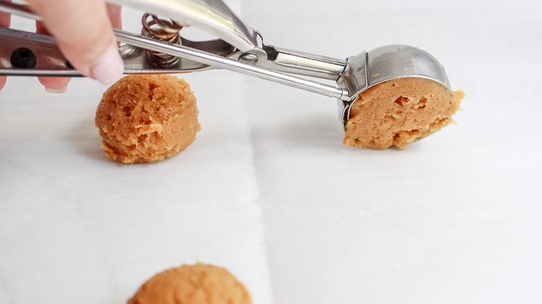 cookie scoop forming dough balls