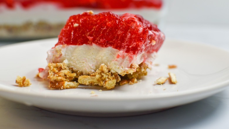 strawberry-topped cheesecake bar