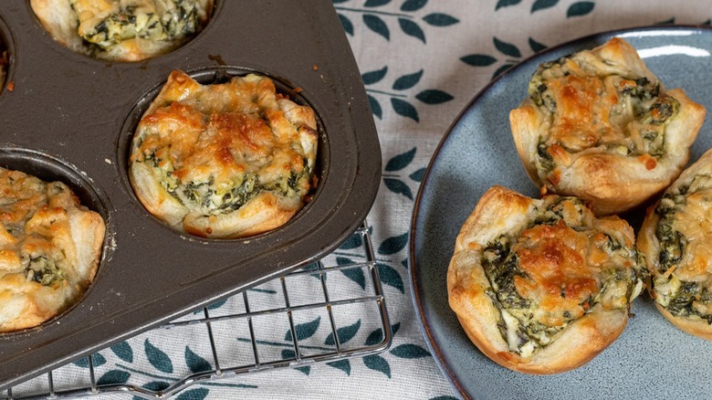 pastry cups with spinach filling