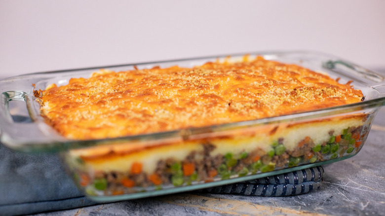 shepherd's pie in glass casserole