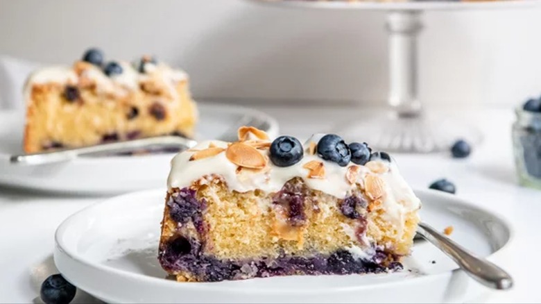 blueberry amaretto cake slices