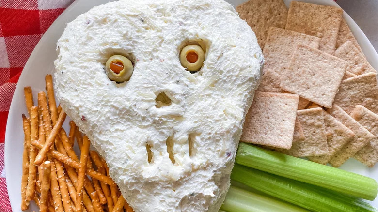 Halloween Skull Cheese Ball