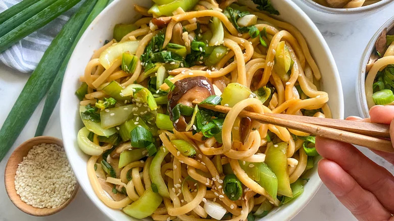 Stir-Fried Udon Noodles