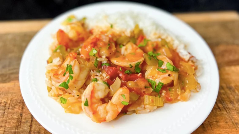 shrimp étouffée on plate