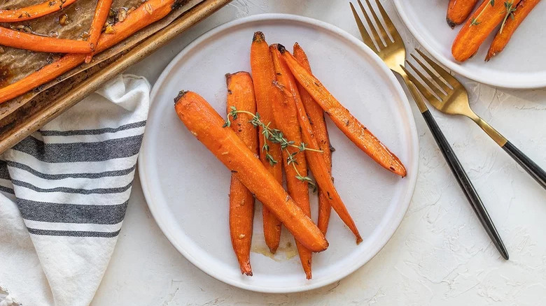 Roasted carrots with thyme