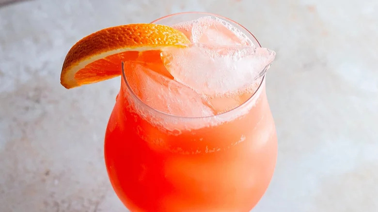 Rum punch with ice