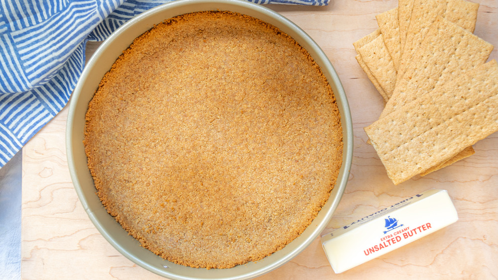 graham cracker crust for 5-ingredient cheesecake