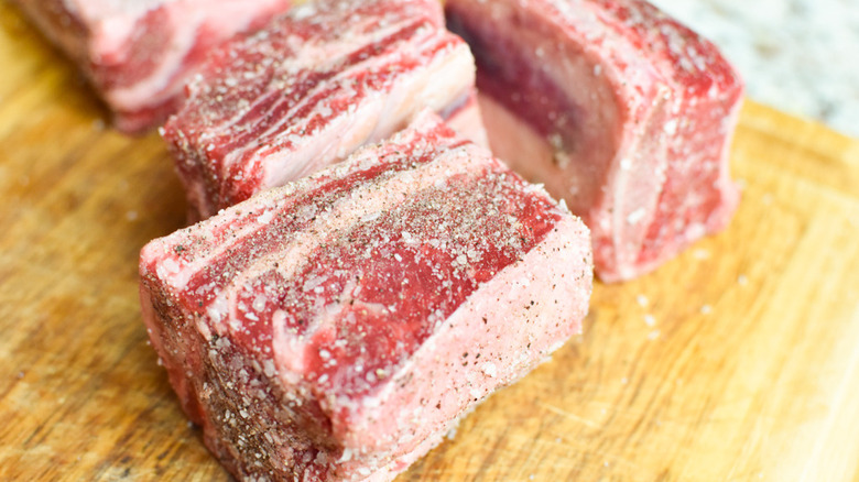 seasoned short ribs