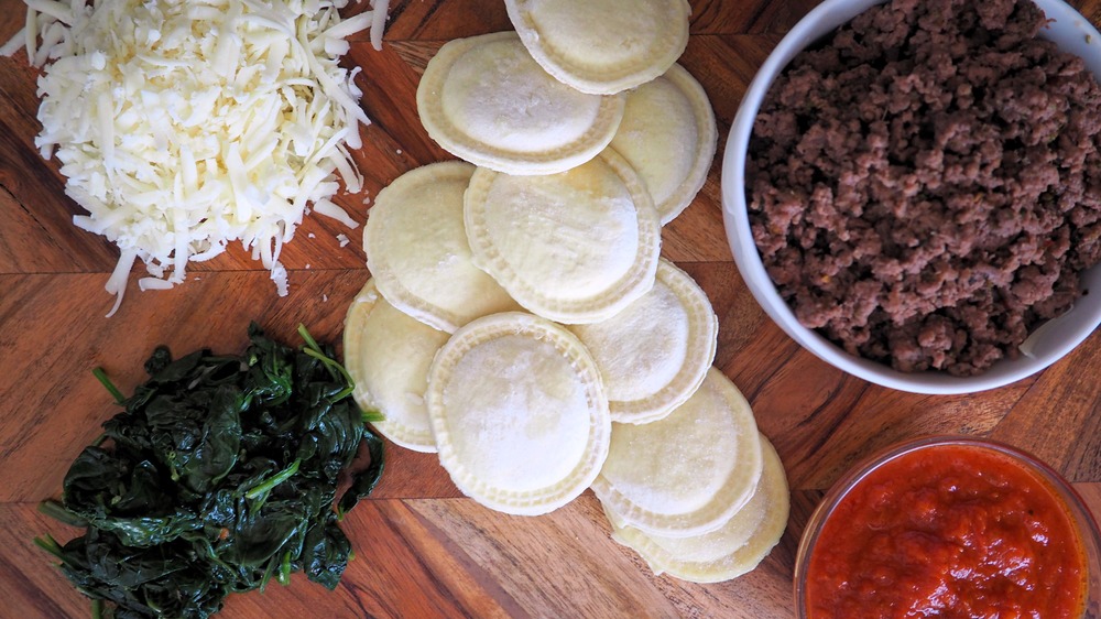 5-ingredient spinach and ravioli lasagna ingredients