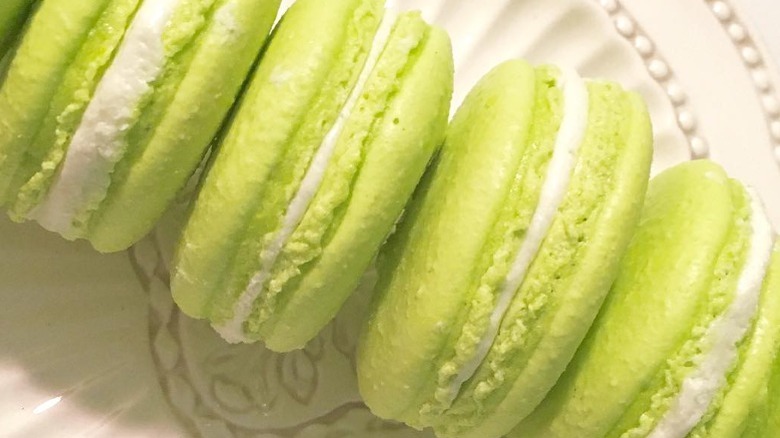 key lime flavored macarons