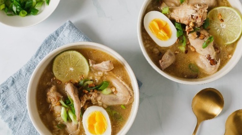 chicken wings with boiled eggs