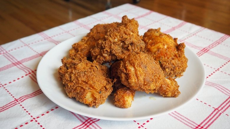plate of copycat KFC chicken