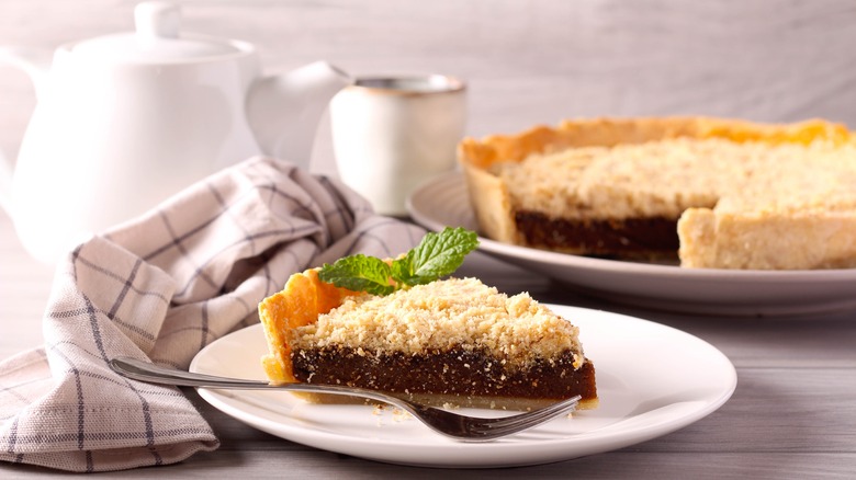 Slice of shoofly pie