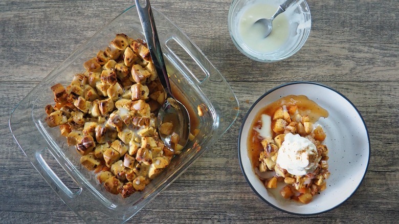 The Best 3-Ingredient Apple Cobbler