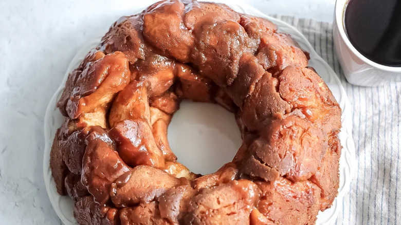 Monkey bread with caramel sauce and coffee