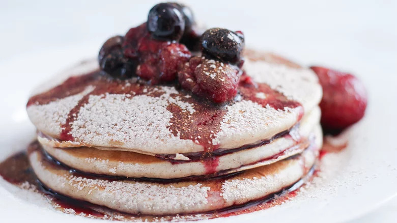 Pancakes with syrup and berries