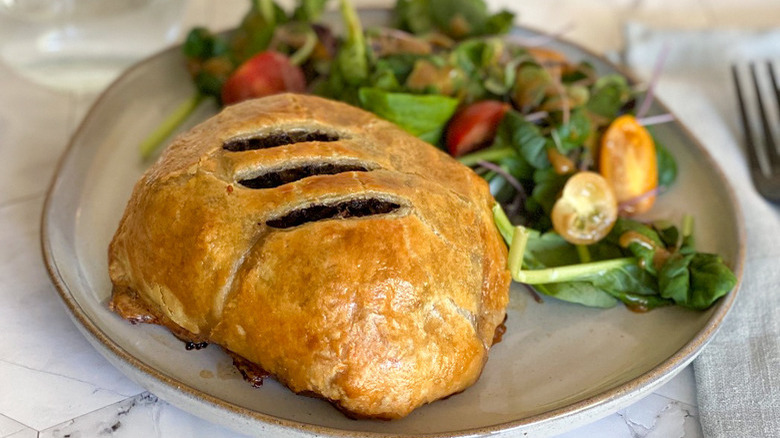 mini beef wellington with salad