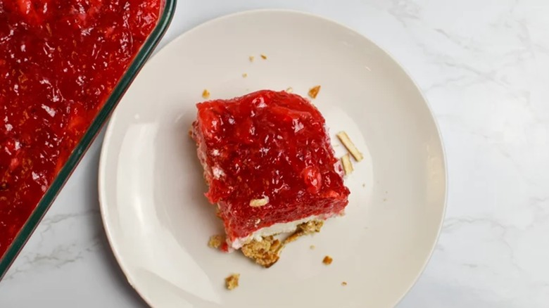 strawberry pretzel salad slice